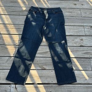 Lee Women’s Relaxed Fit Straight Leg Size 16 medium